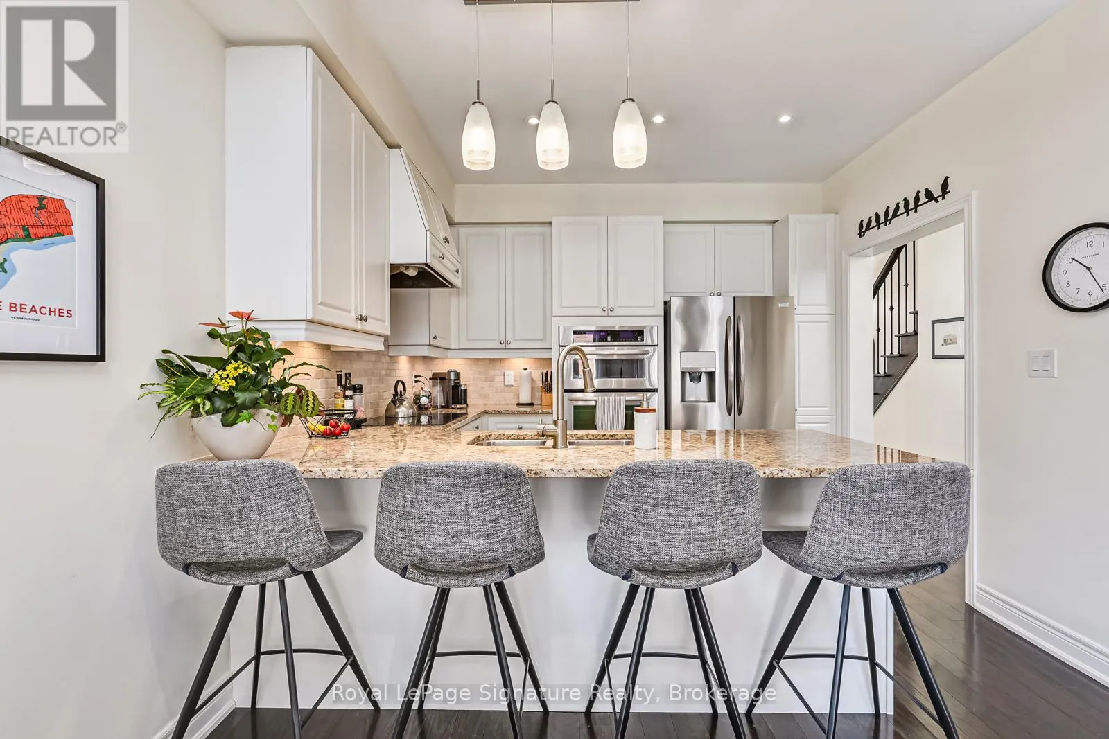14 MONTCLAIR MEWS
