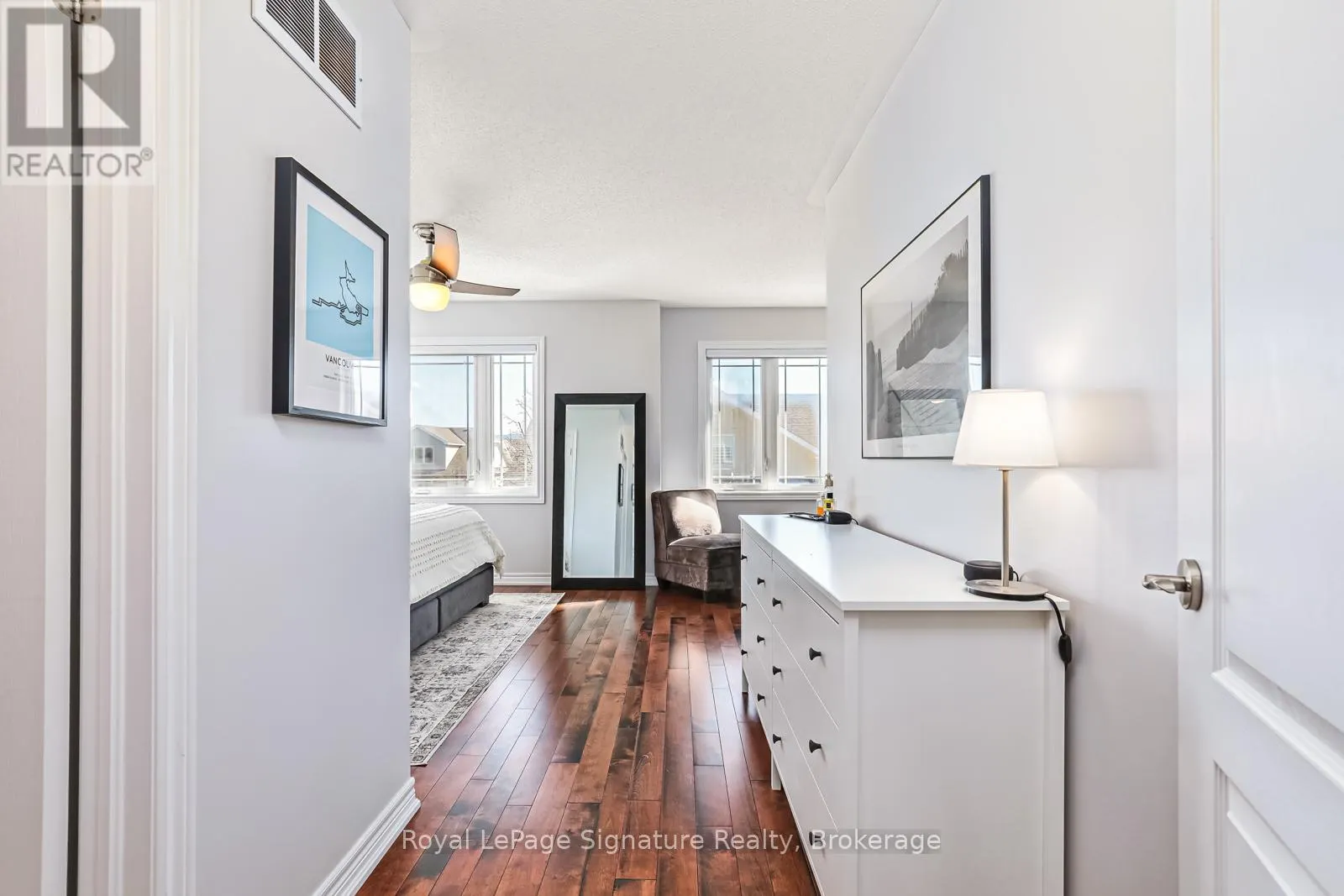 14 MONTCLAIR MEWS