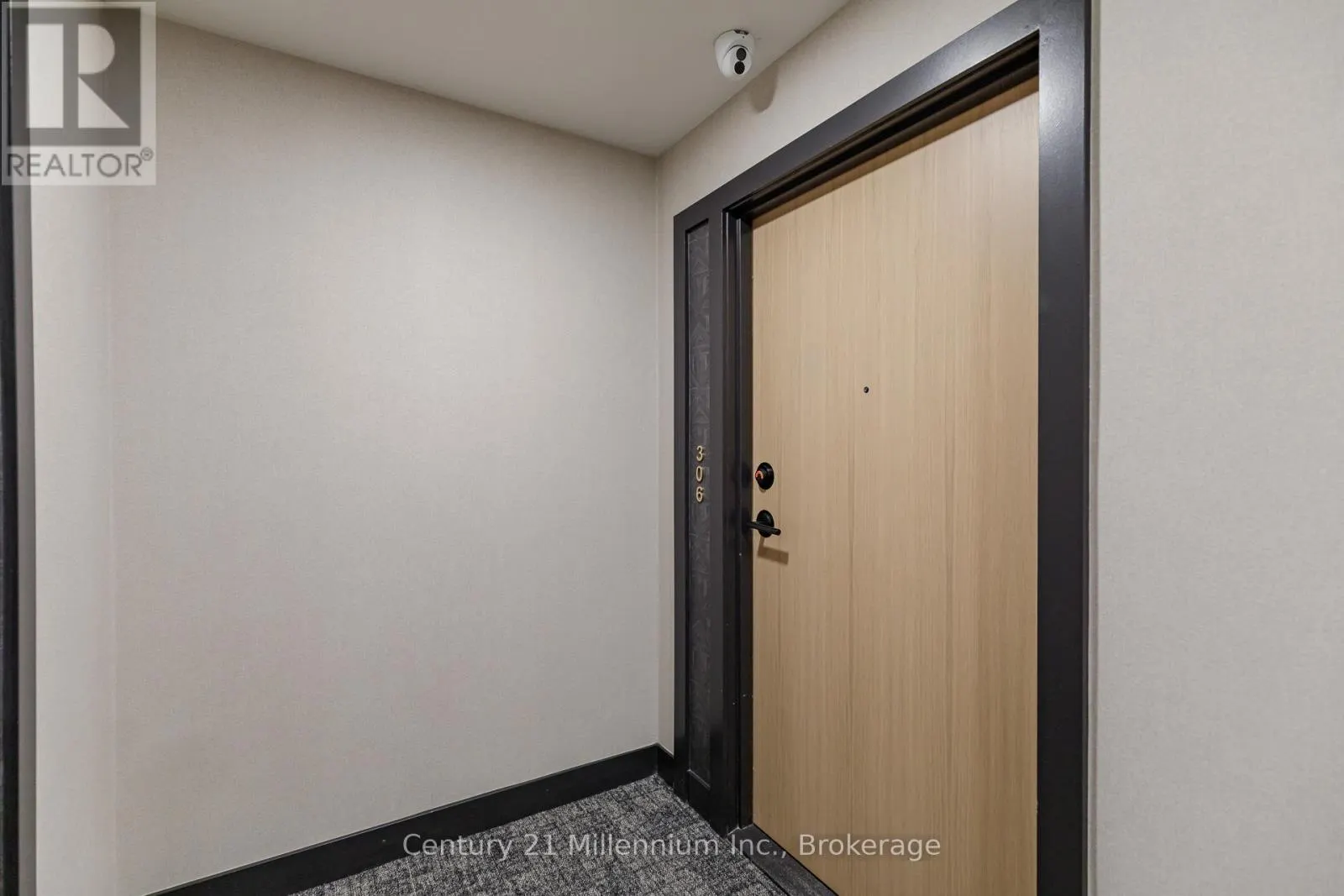 306 - 31 HURON STREET, #306