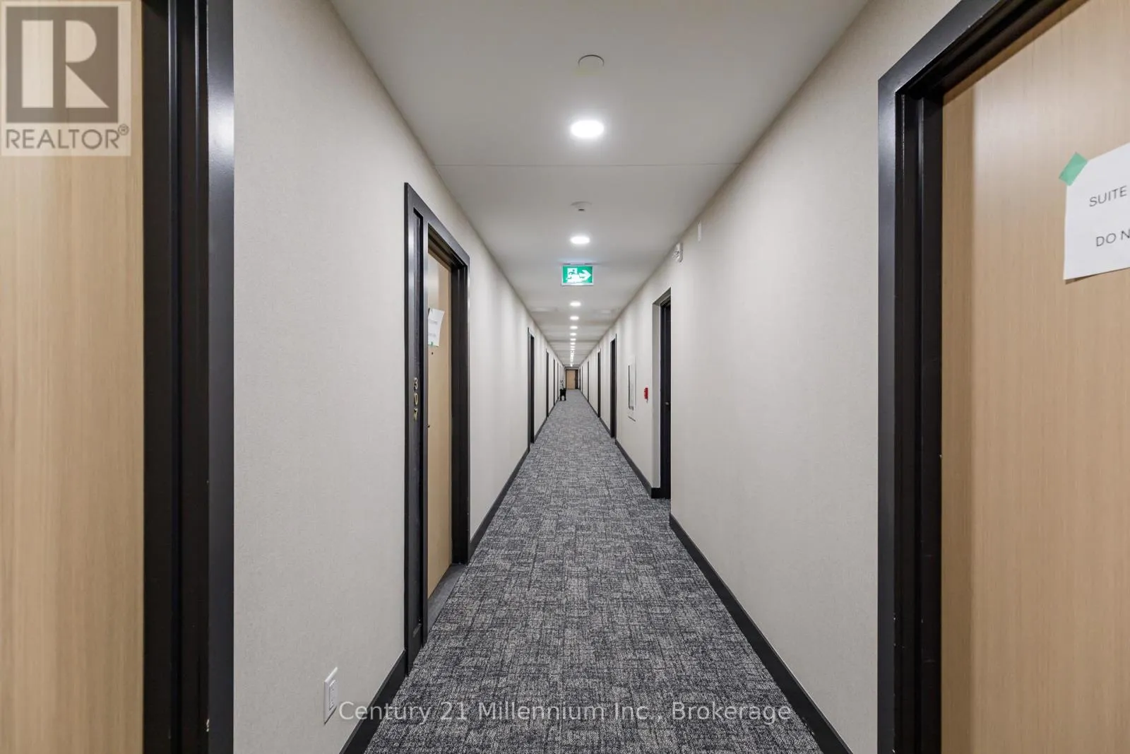 306 - 31 HURON STREET, #306