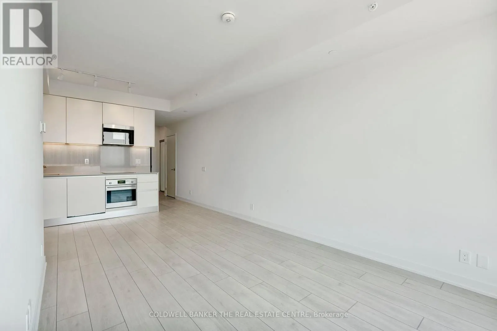 55 DUNLOP STREET W