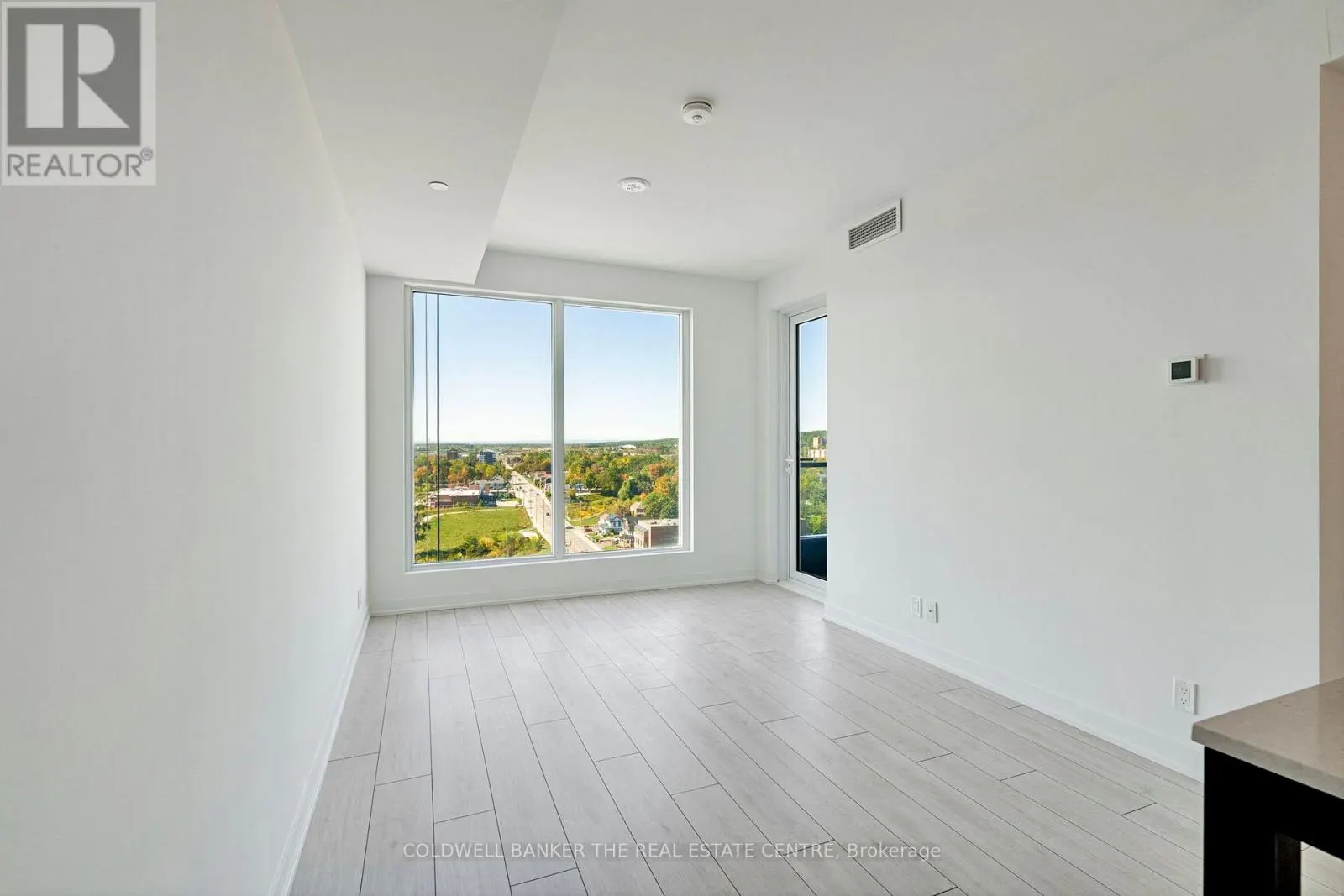 55 DUNLOP STREET W