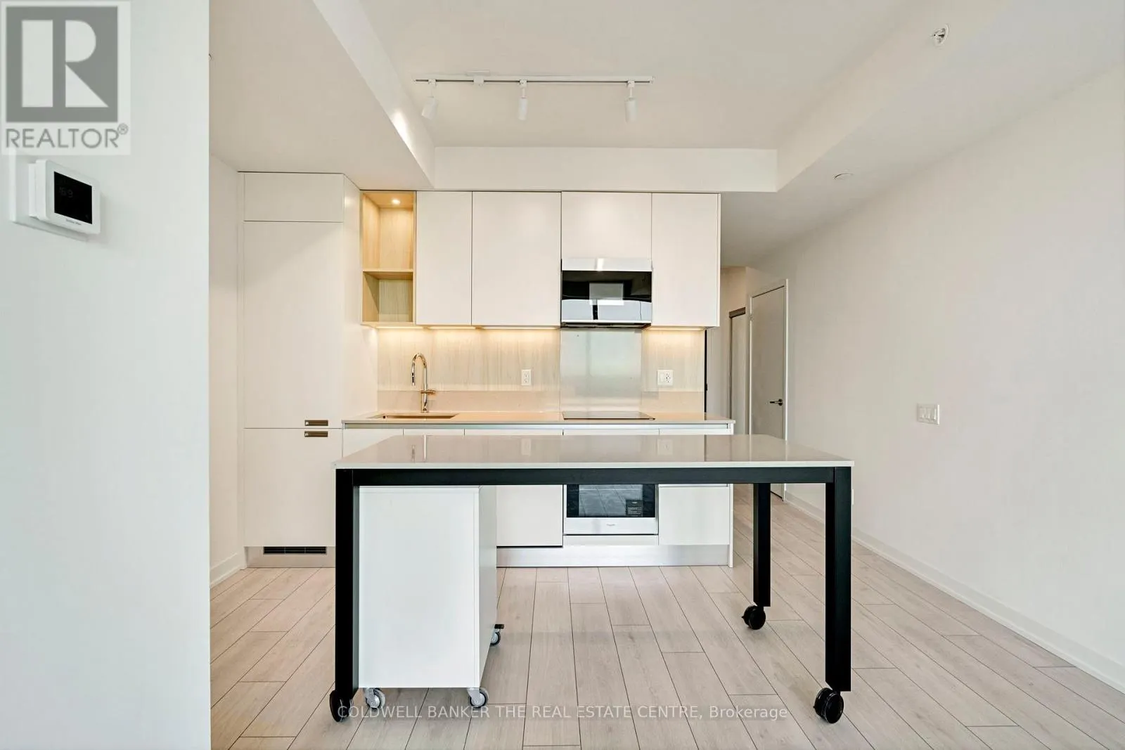 55 DUNLOP STREET W