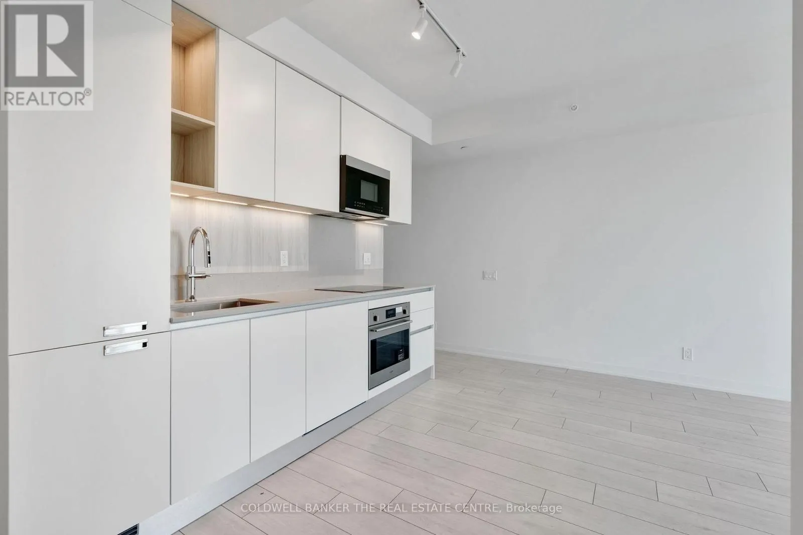 55 DUNLOP STREET W