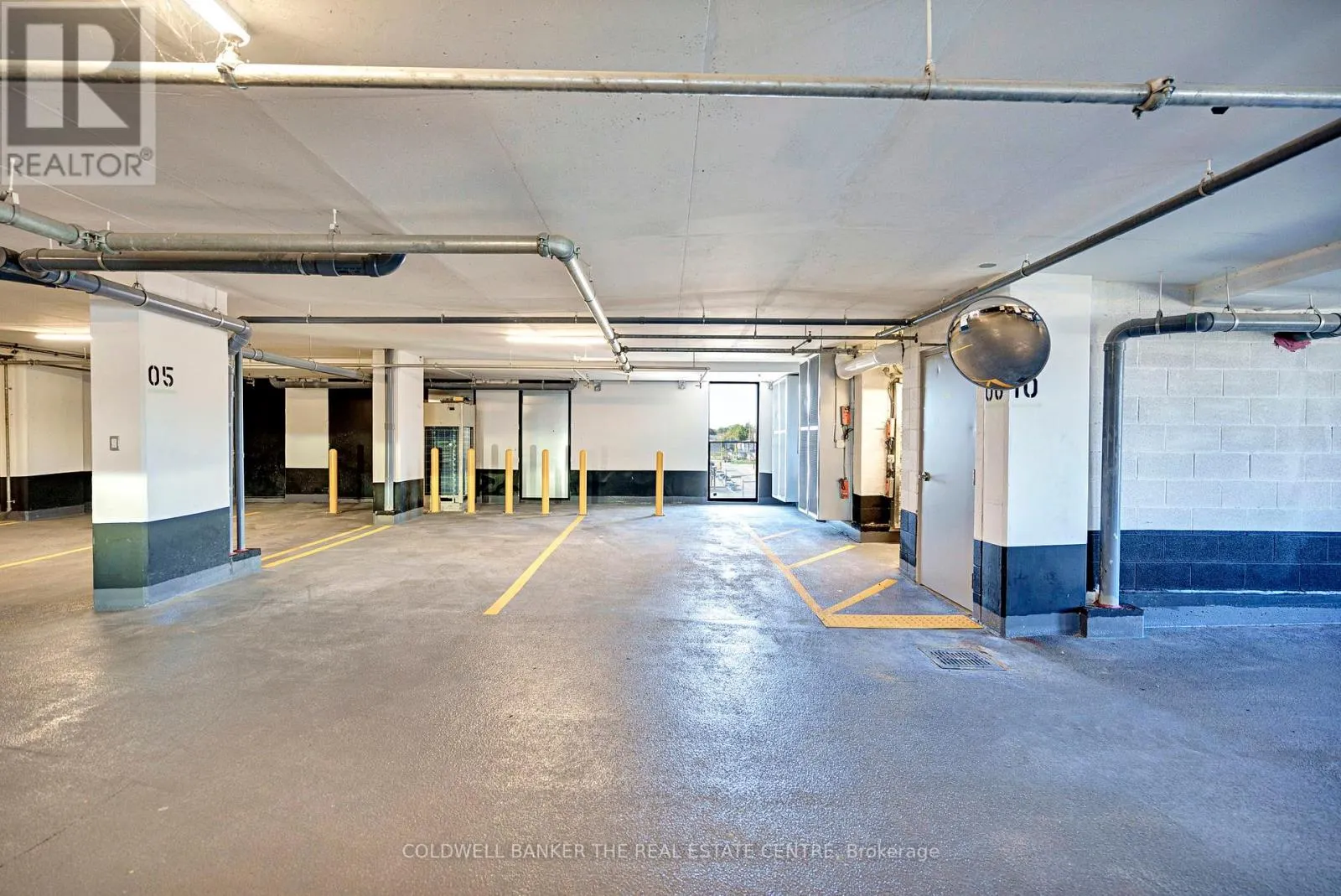 55 DUNLOP STREET W