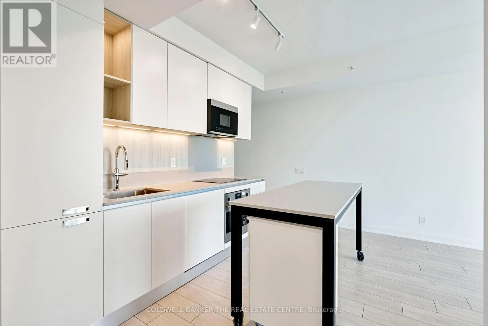 55 DUNLOP STREET W