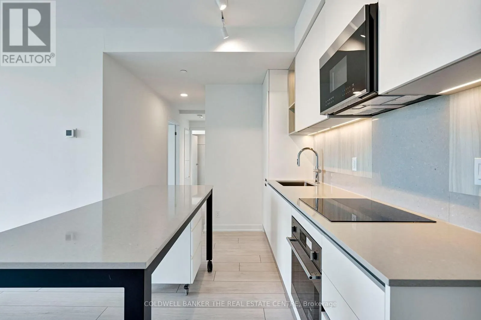55 DUNLOP STREET W