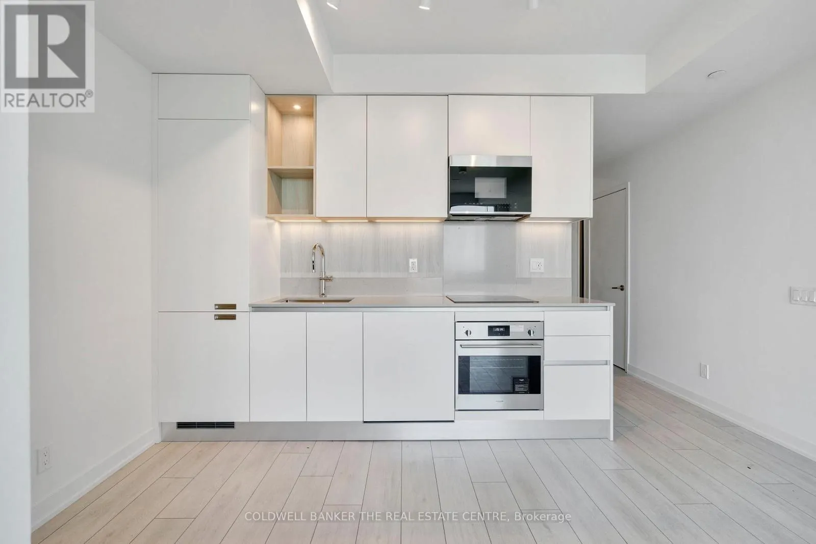 55 DUNLOP STREET W