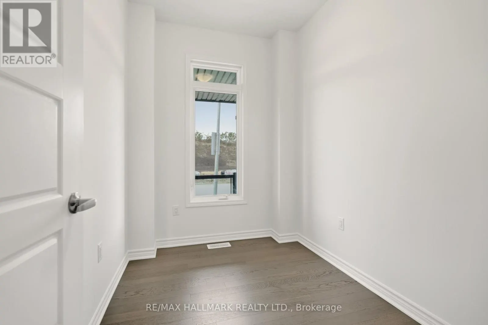 363 REID DRIVE W