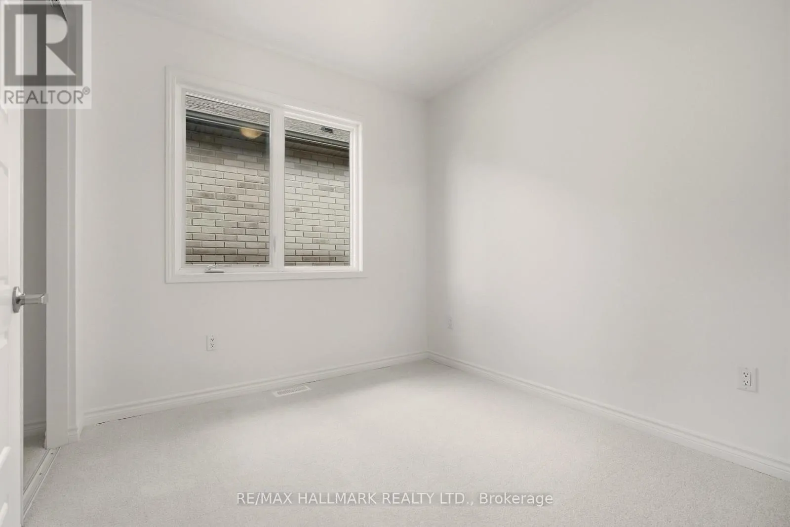 363 REID DRIVE W