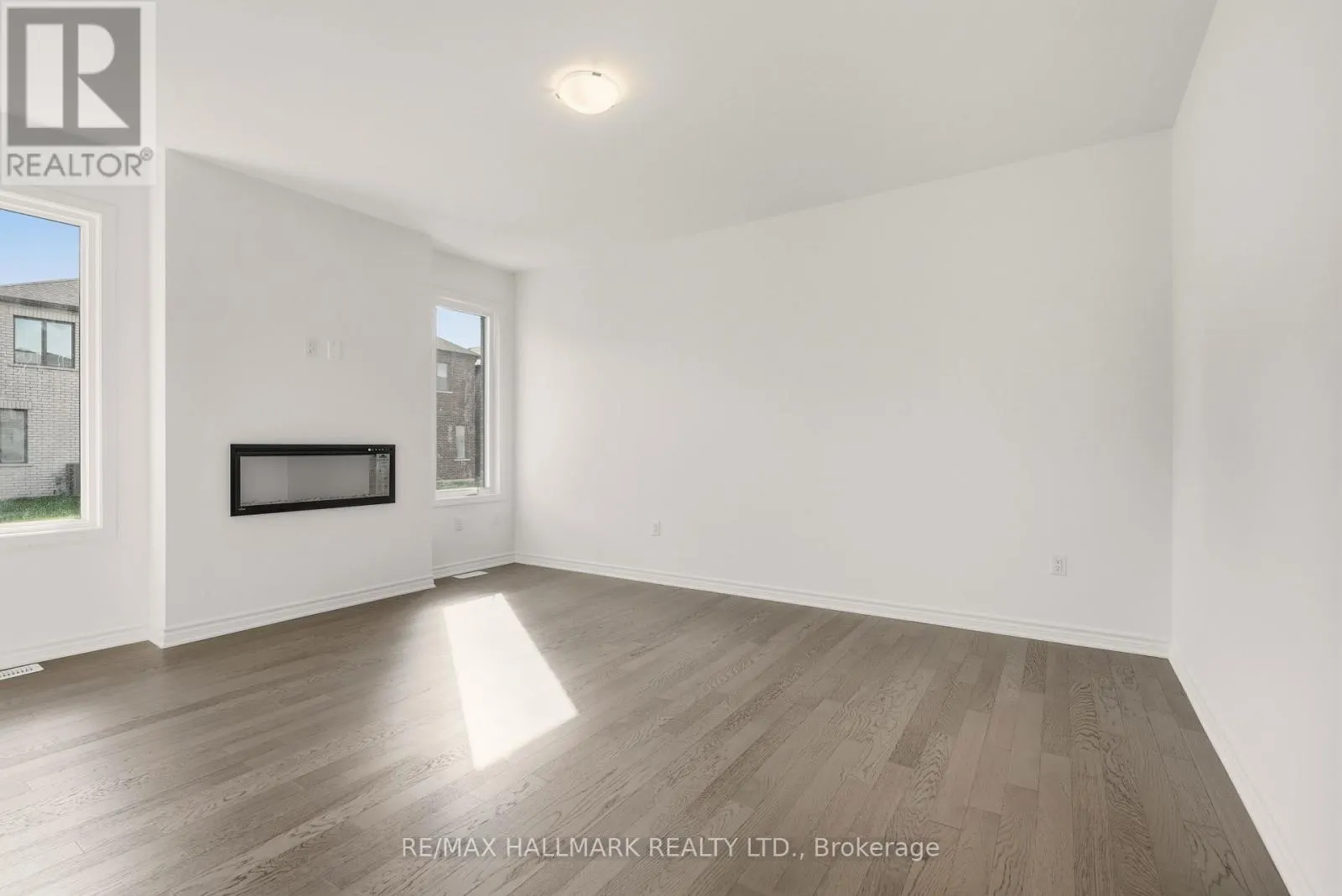 363 REID DRIVE W