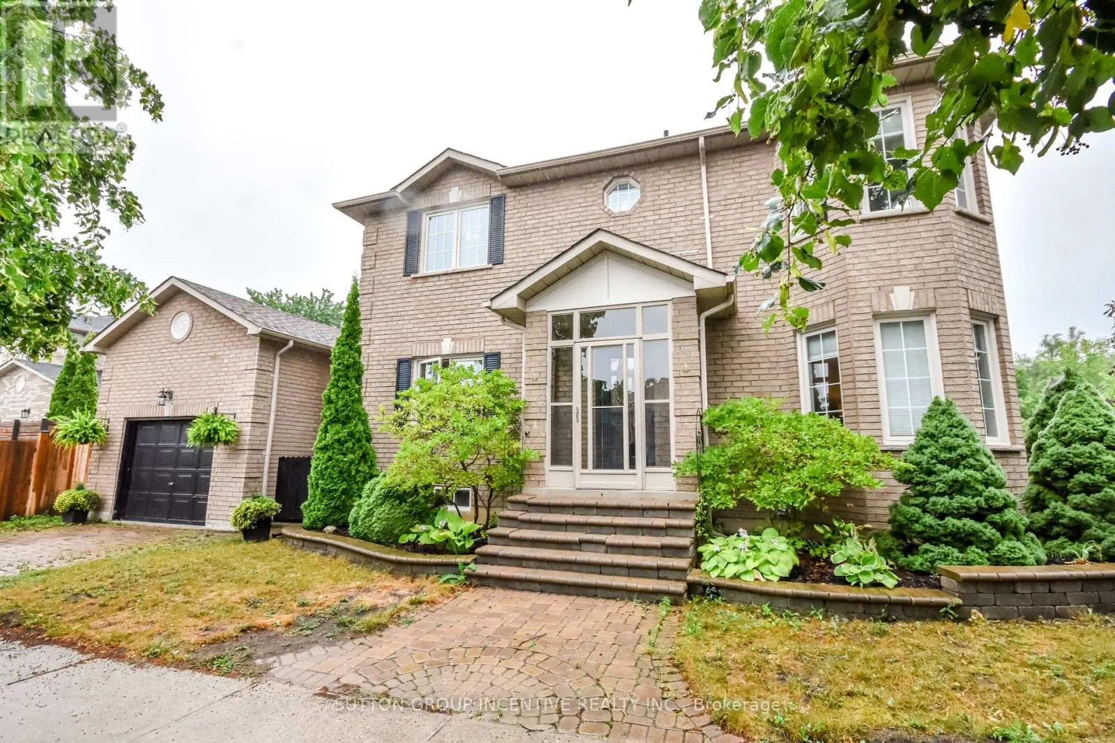 30 BRUCE CRESCENT