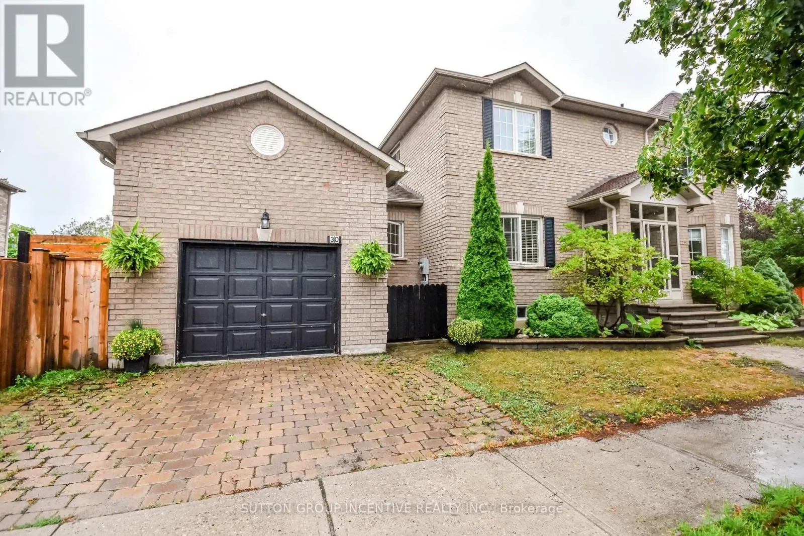 30 BRUCE CRESCENT