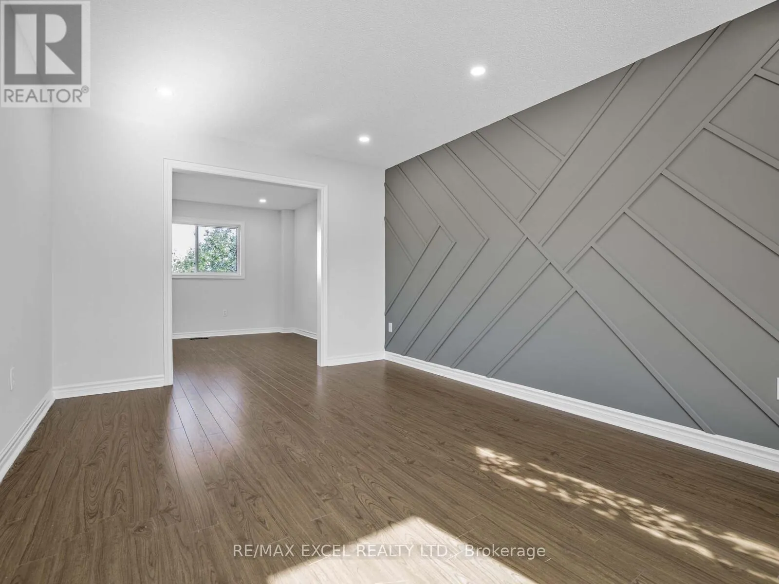 25 GOLDEN MEADOW ROAD