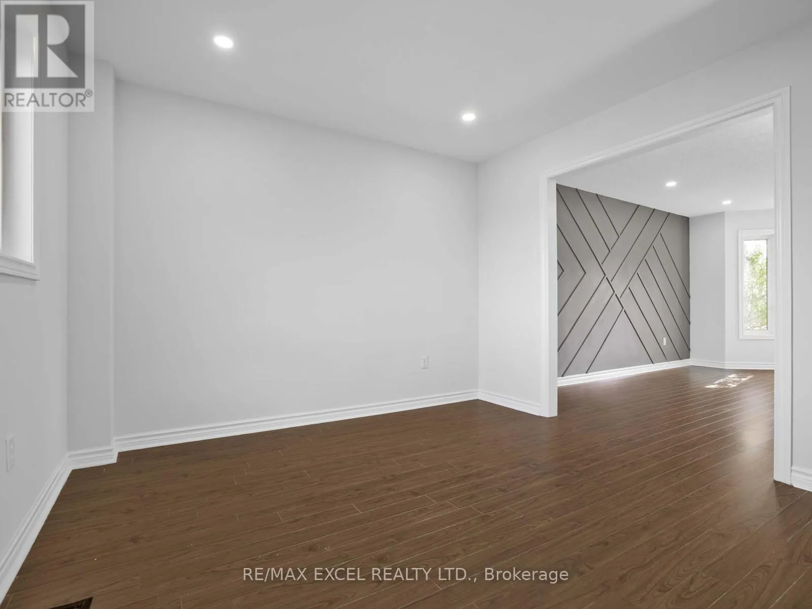 25 GOLDEN MEADOW ROAD