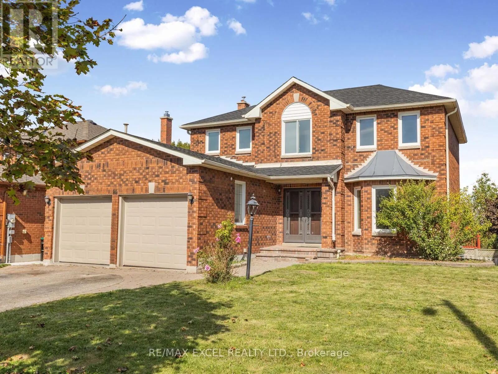 25 GOLDEN MEADOW ROAD