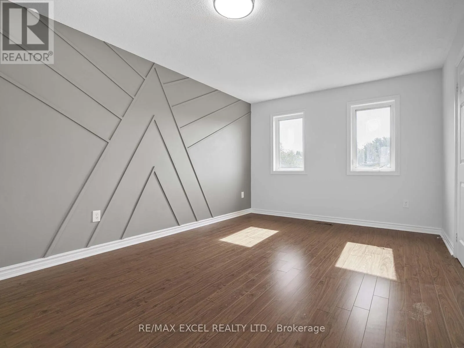 25 GOLDEN MEADOW ROAD
