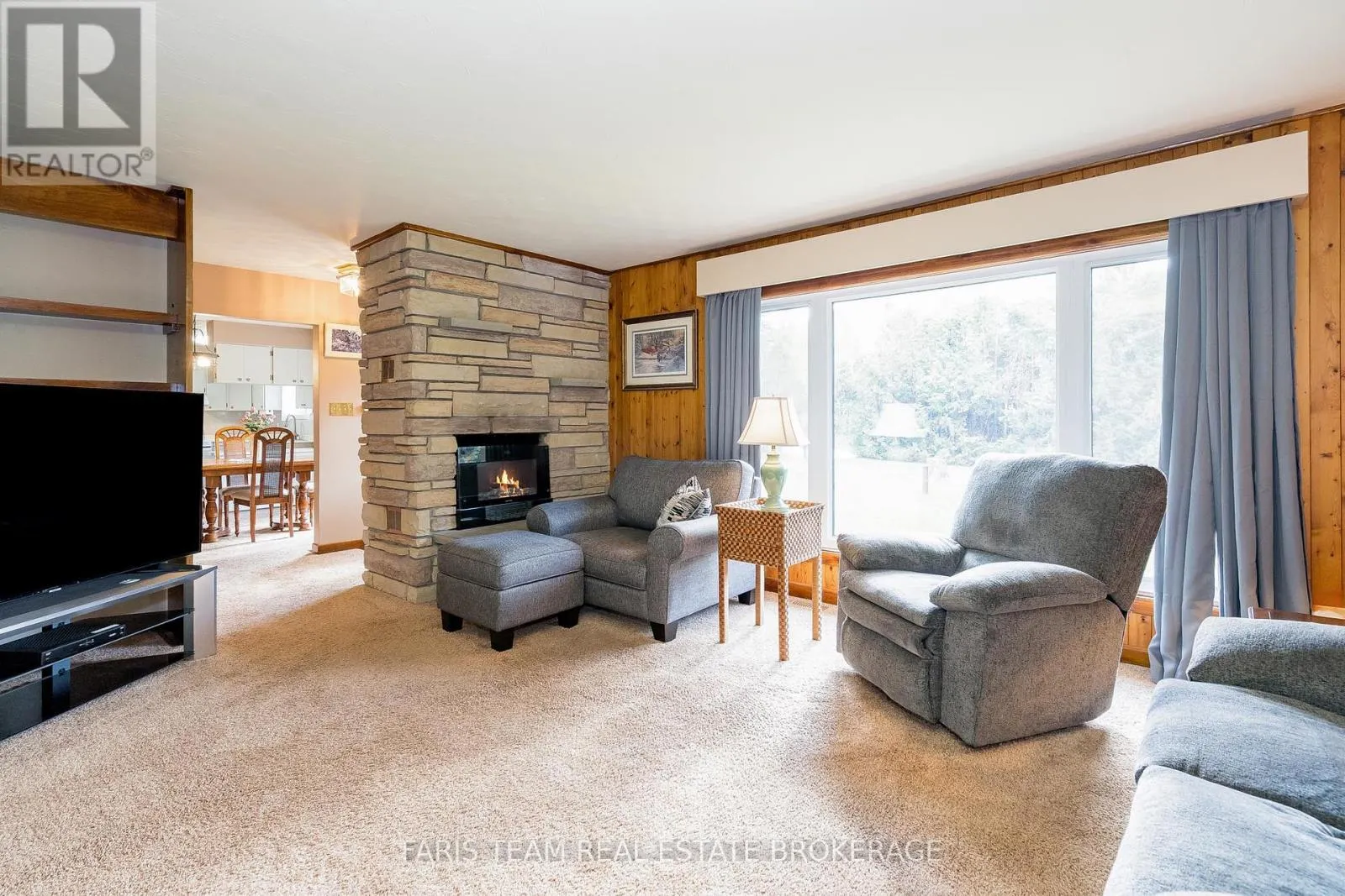 2826 HORSESHOE VALLEY ROAD W