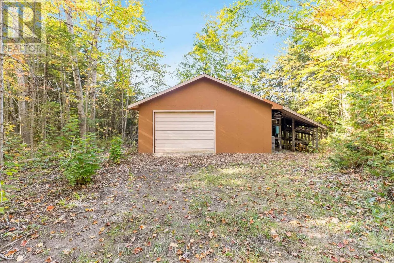 2826 HORSESHOE VALLEY ROAD W