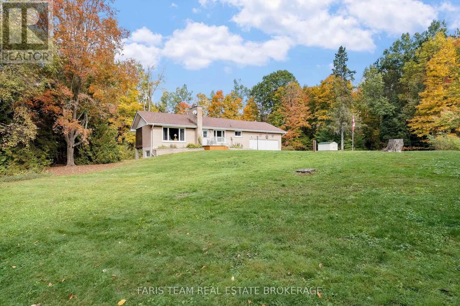 2826 HORSESHOE VALLEY ROAD W