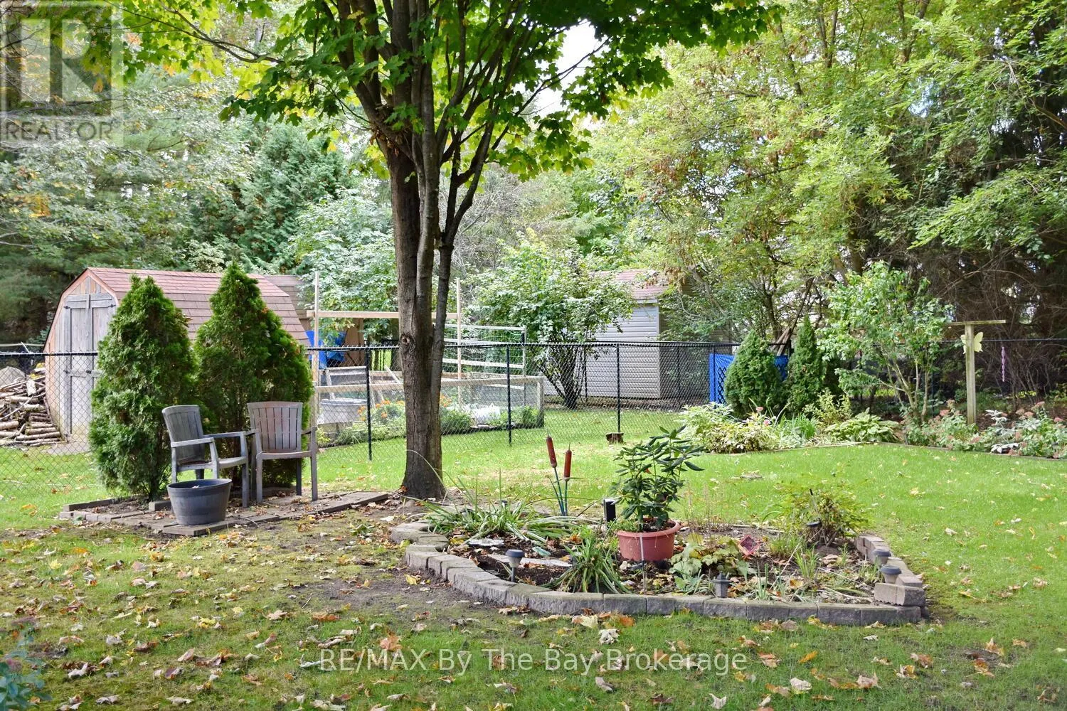 38 TIMBERLAND CRESCENT