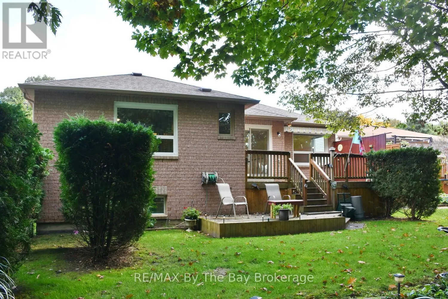 38 TIMBERLAND CRESCENT