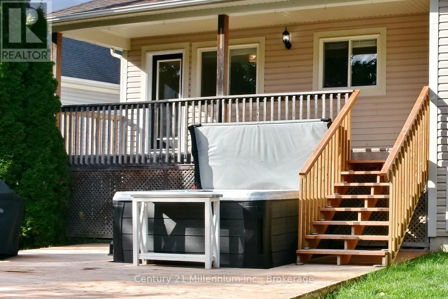 35 NORTHWOOD DRIVE