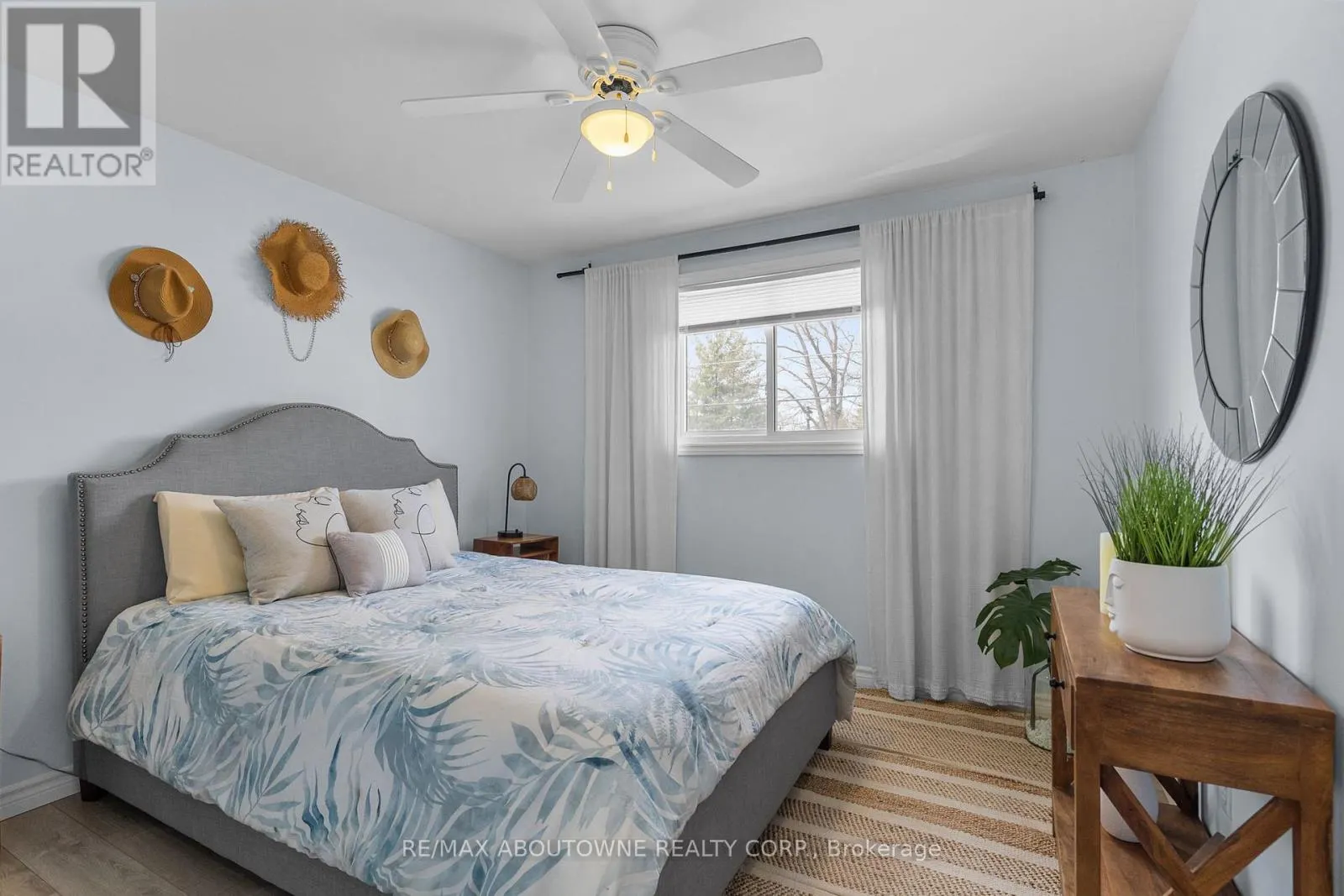 1877 RIVER ROAD W