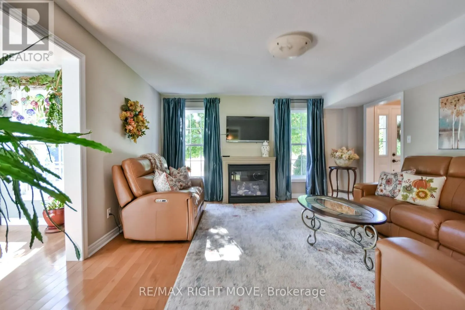 4043 DIGBY DRIVE