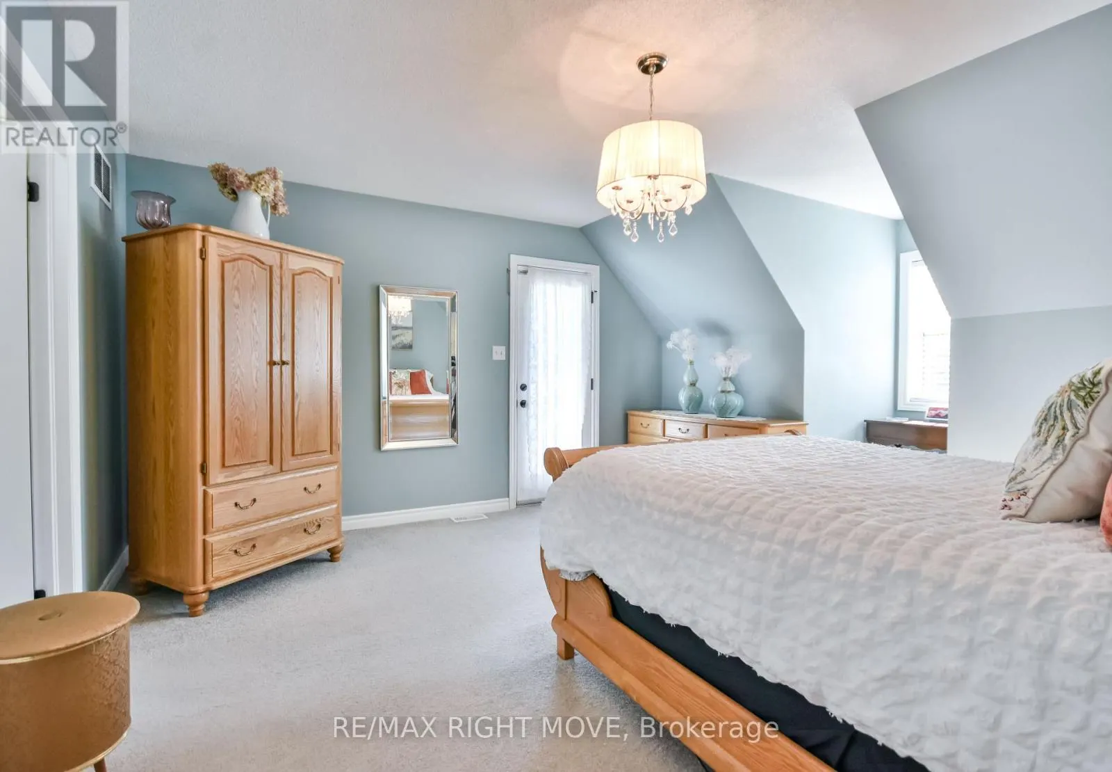4043 DIGBY DRIVE