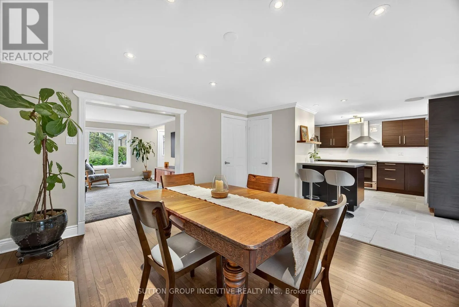 87 IRWIN DRIVE