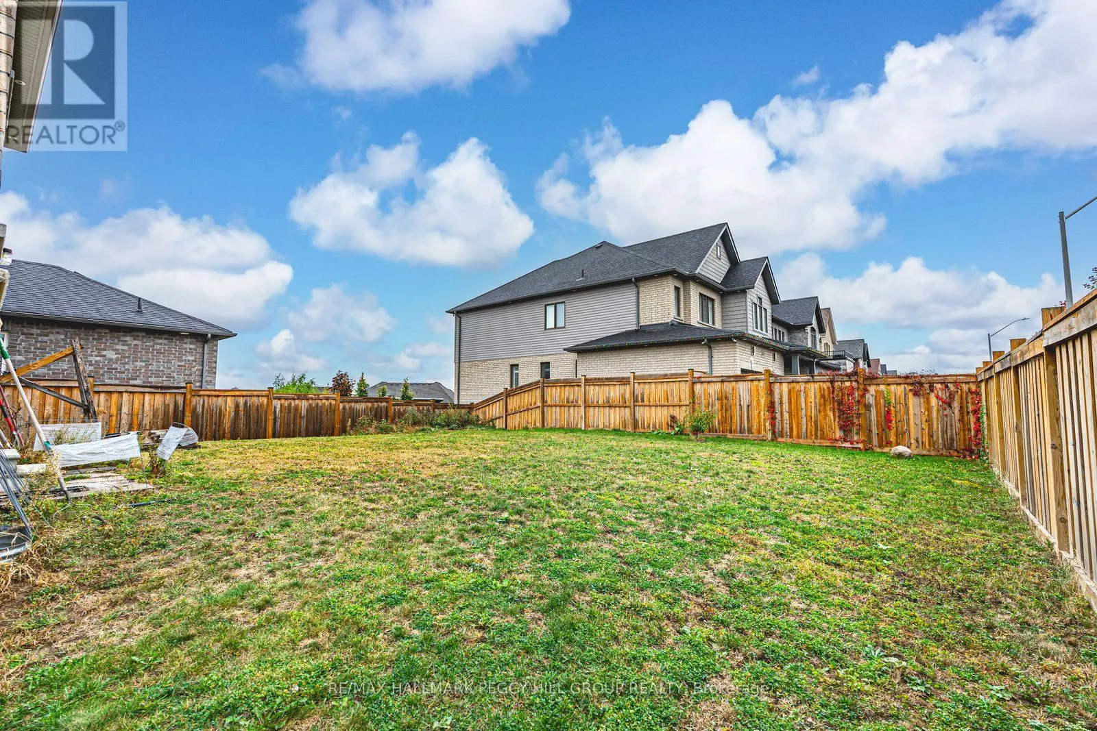 3027 MONARCH DRIVE
