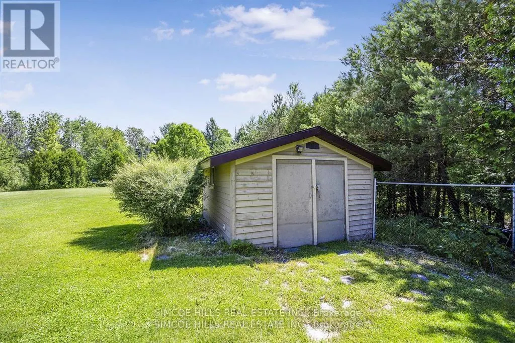 185 MEDONTE SIDEROAD 2 ROAD