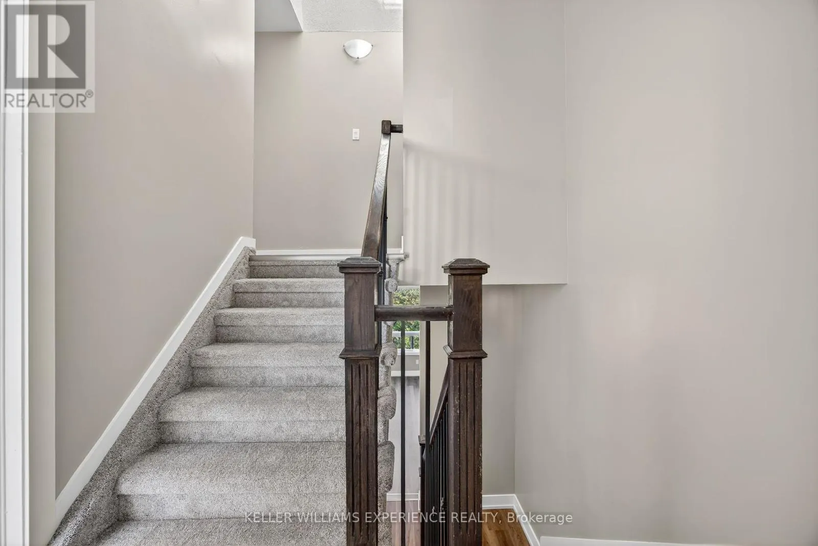 #22 - 12 LANKIN BOULEVARD