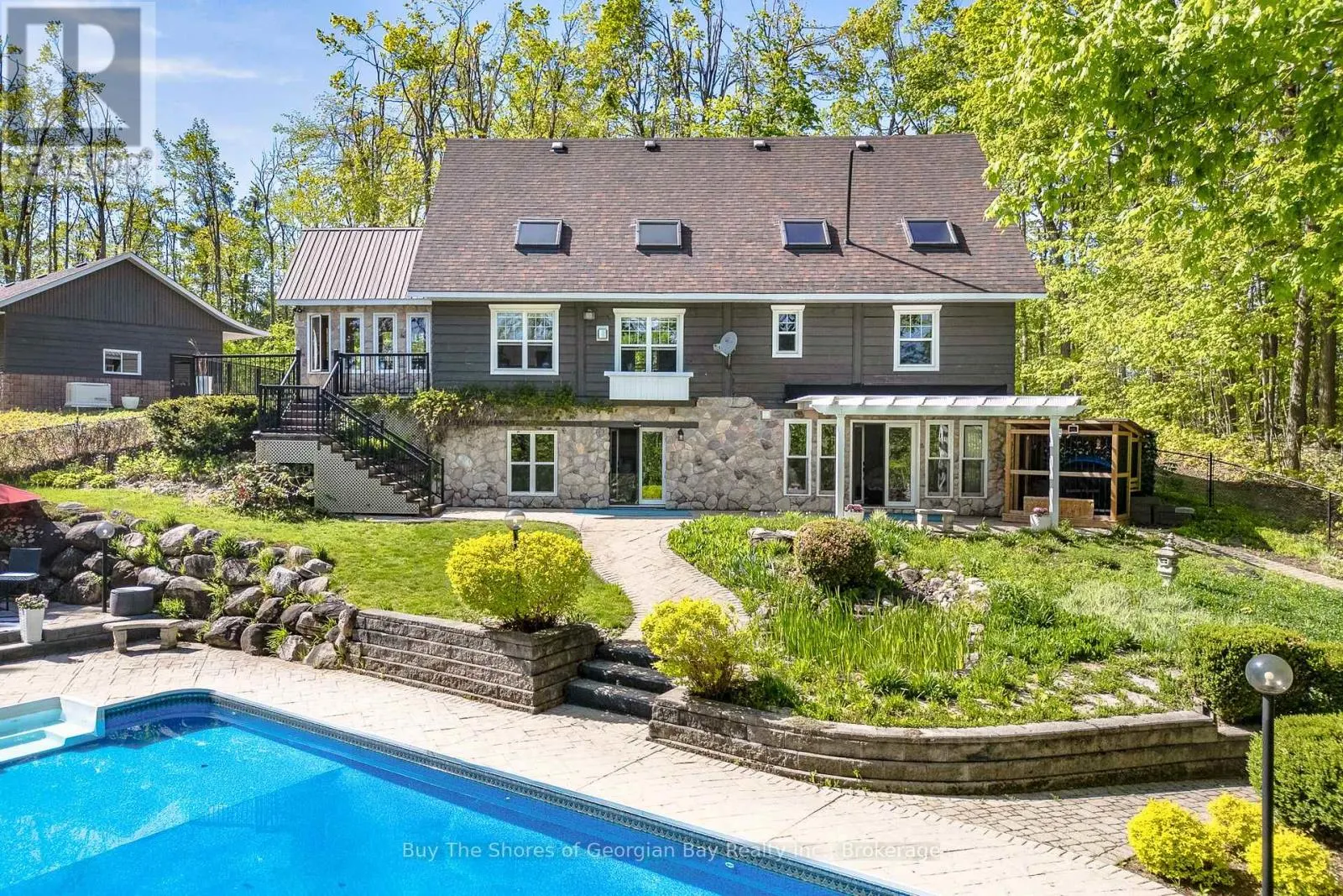 691 MOUNT ST. LOUIS ROAD