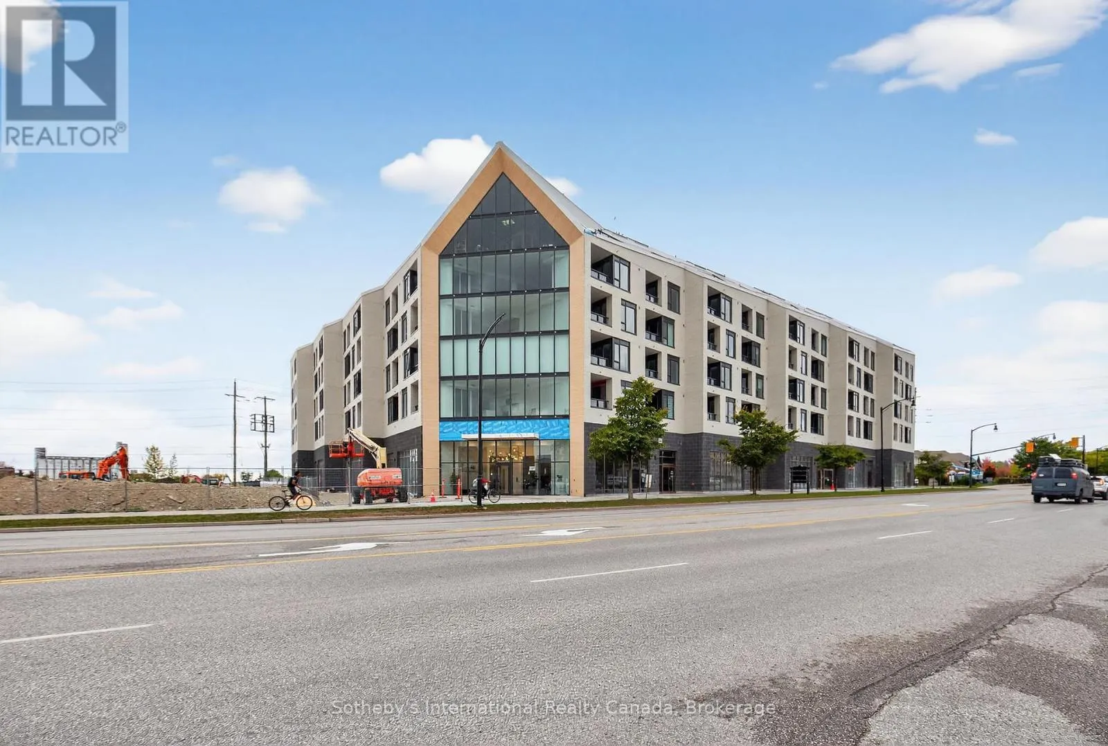 224 - 31 HURON STREET, #224