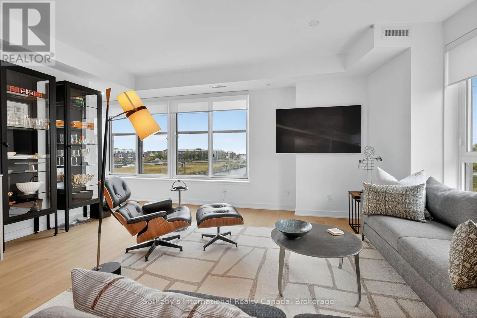 224 - 31 HURON STREET, #224