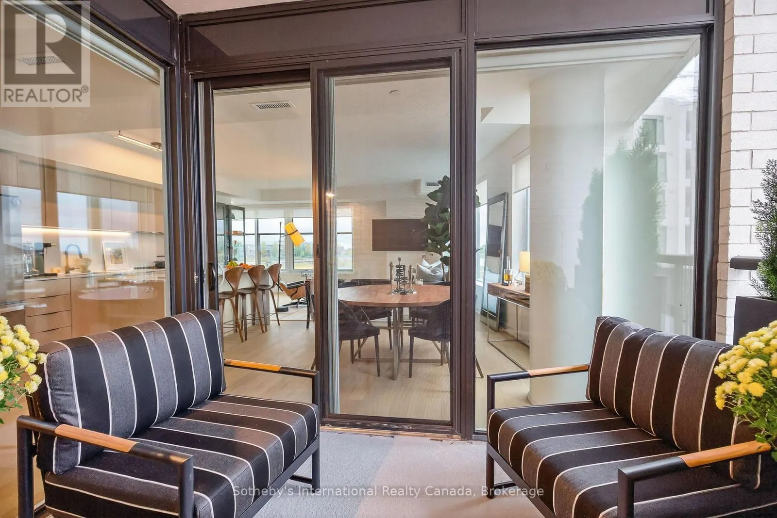 224 - 31 HURON STREET, #224