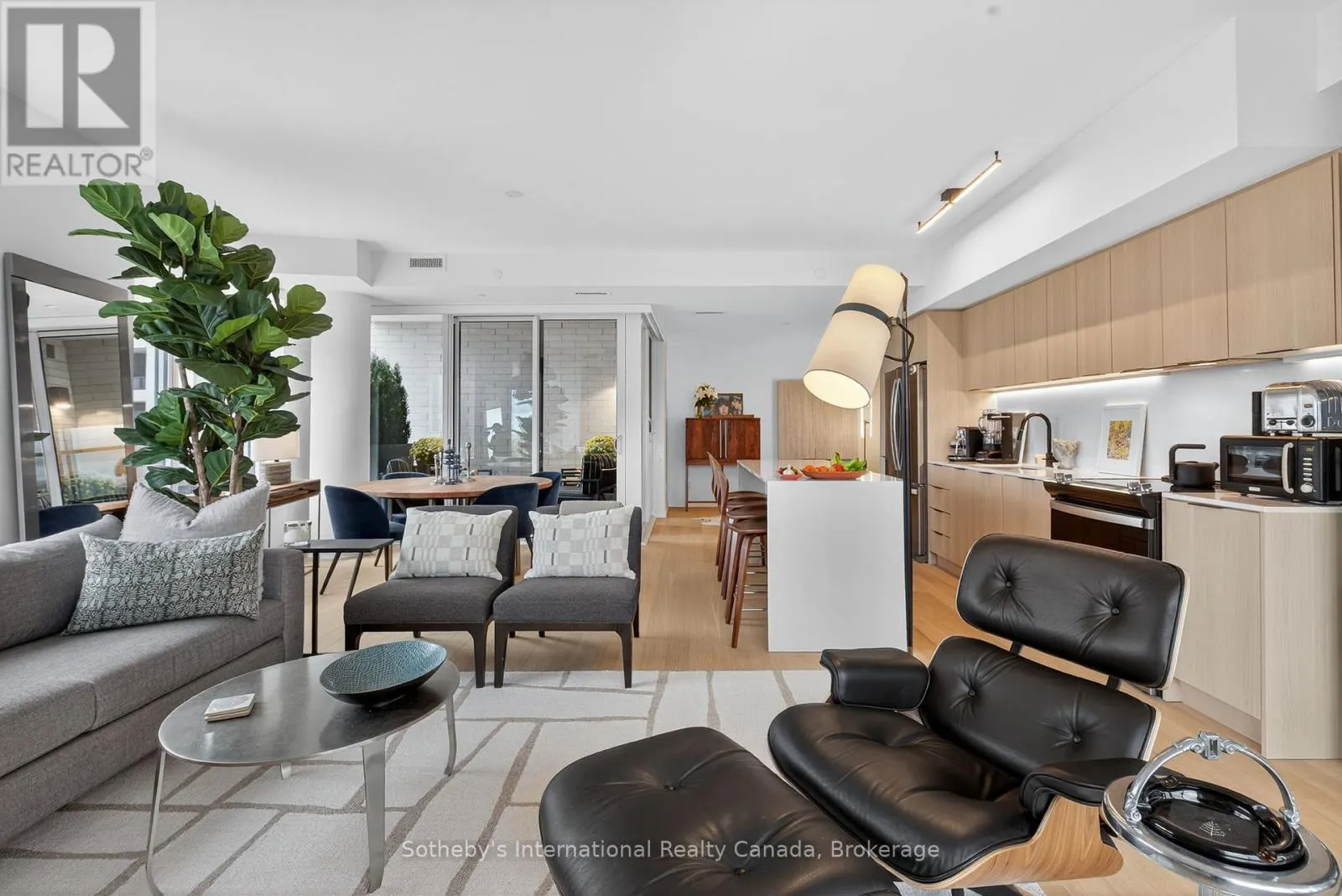 224 - 31 HURON STREET, #224