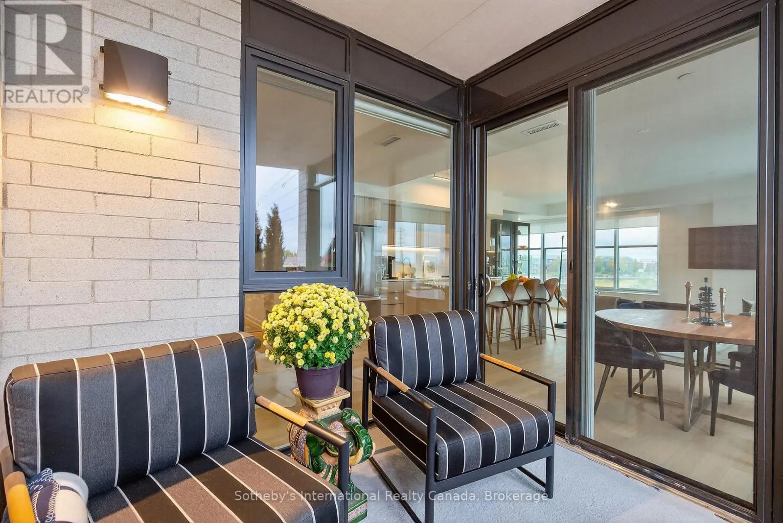 224 - 31 HURON STREET, #224