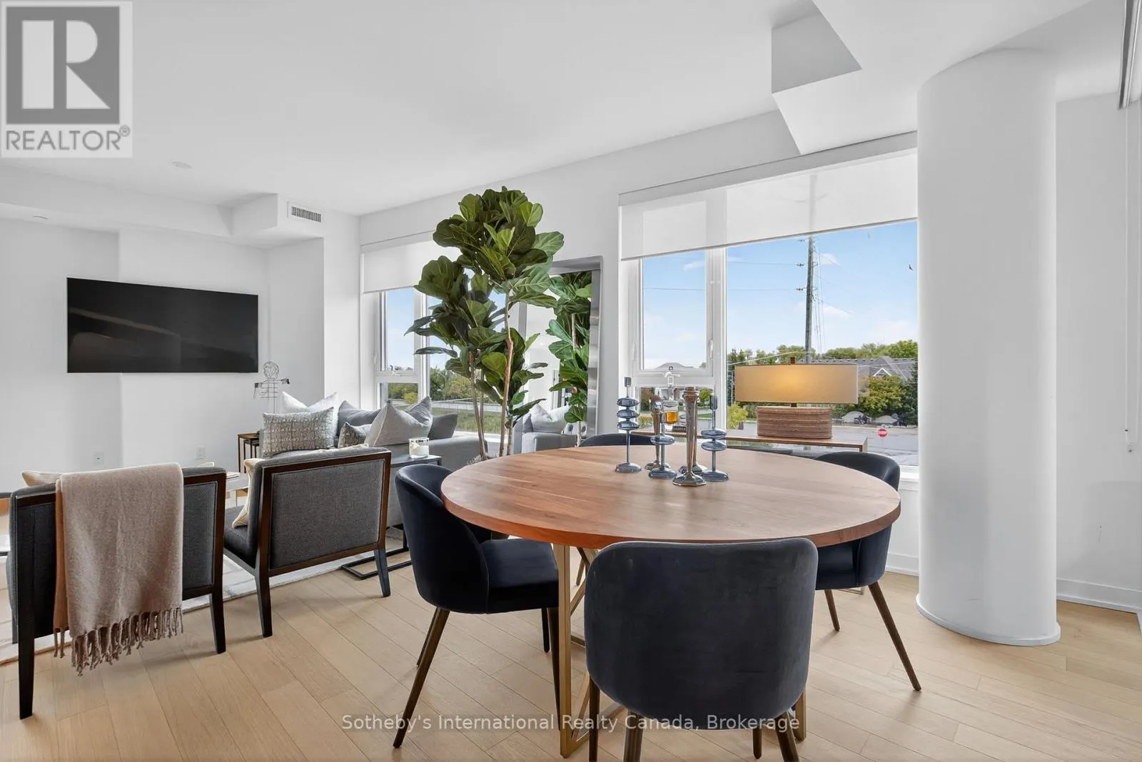 224 - 31 HURON STREET, #224