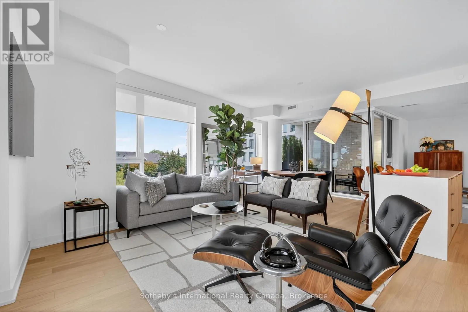 224 - 31 HURON STREET, #224
