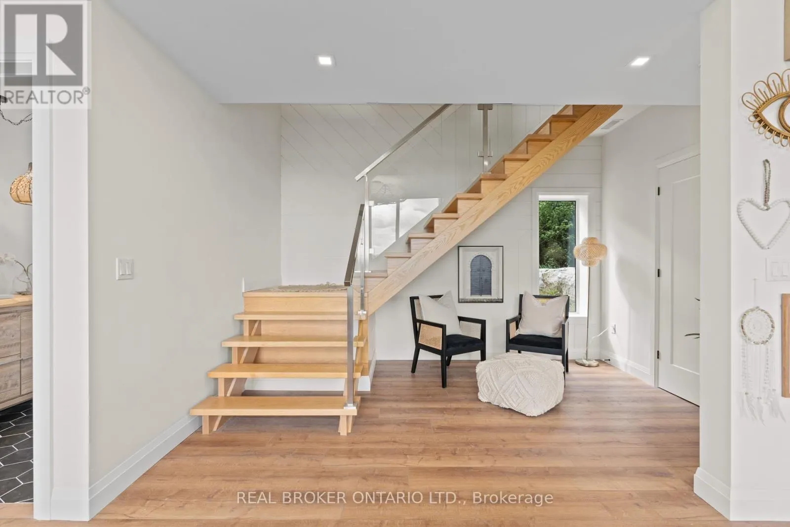 31 HEMLOCK AVENUE
