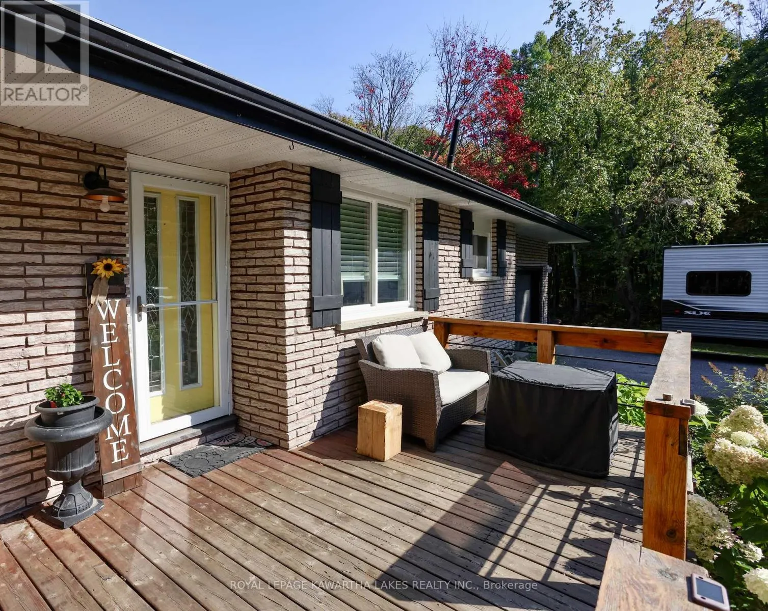 1185 ZOSCHKE DRIVE