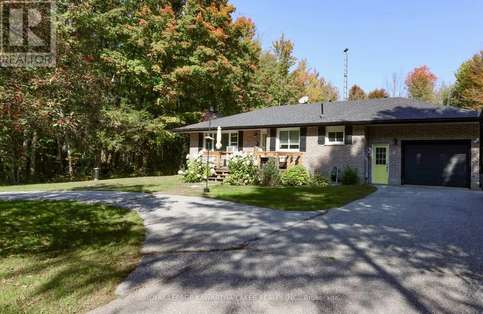 1185 ZOSCHKE DRIVE