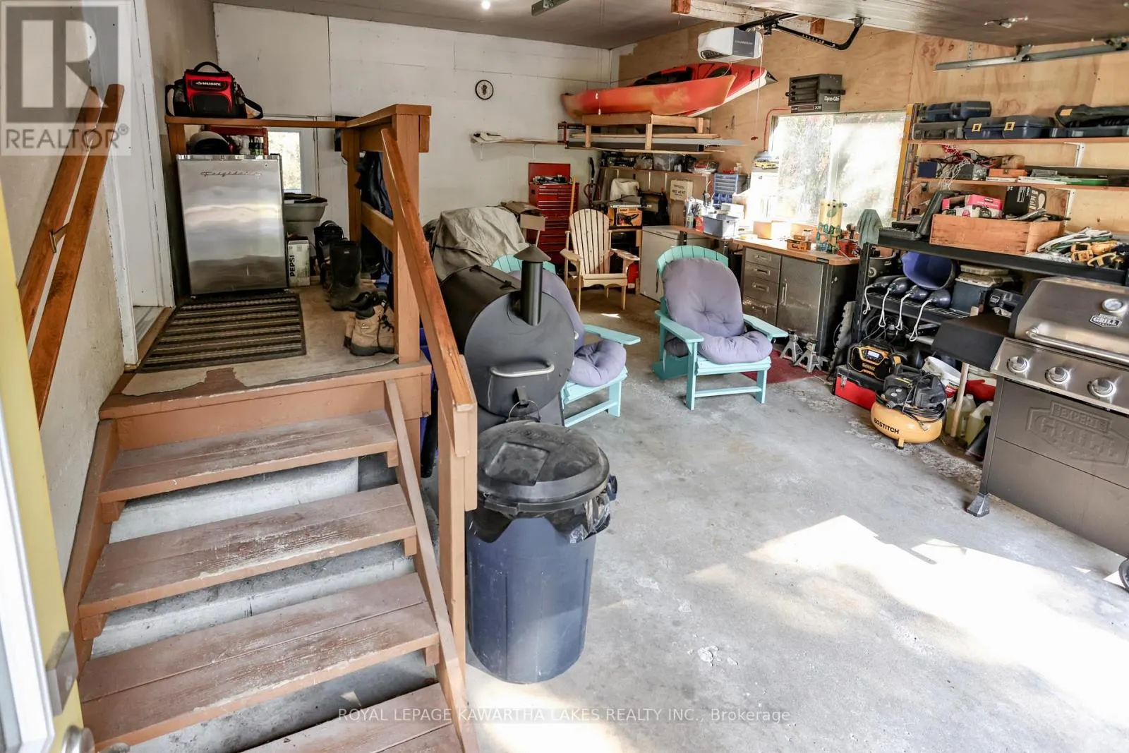 1185 ZOSCHKE DRIVE