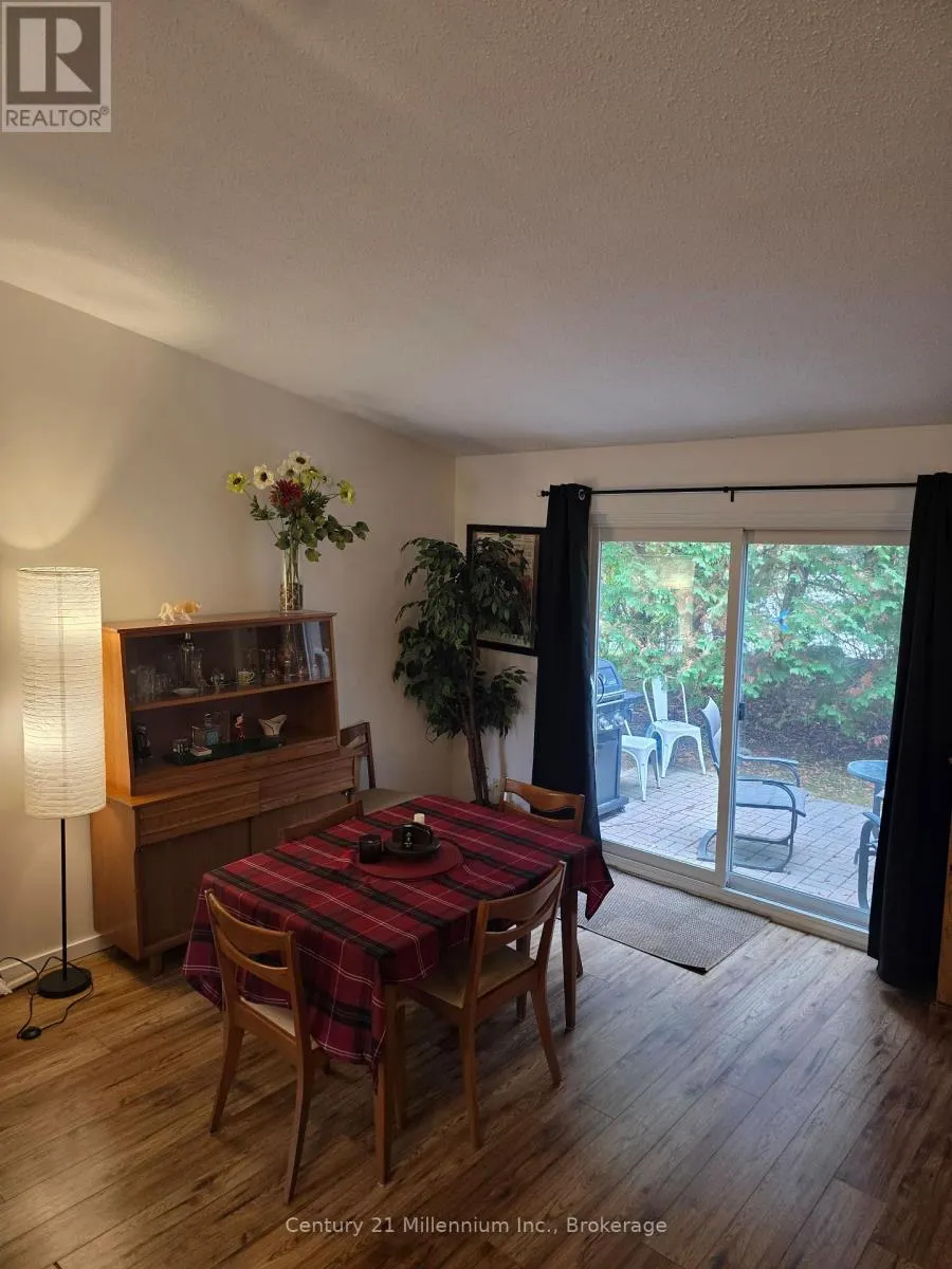 341 - 11 HARBOUR STREET W, #341