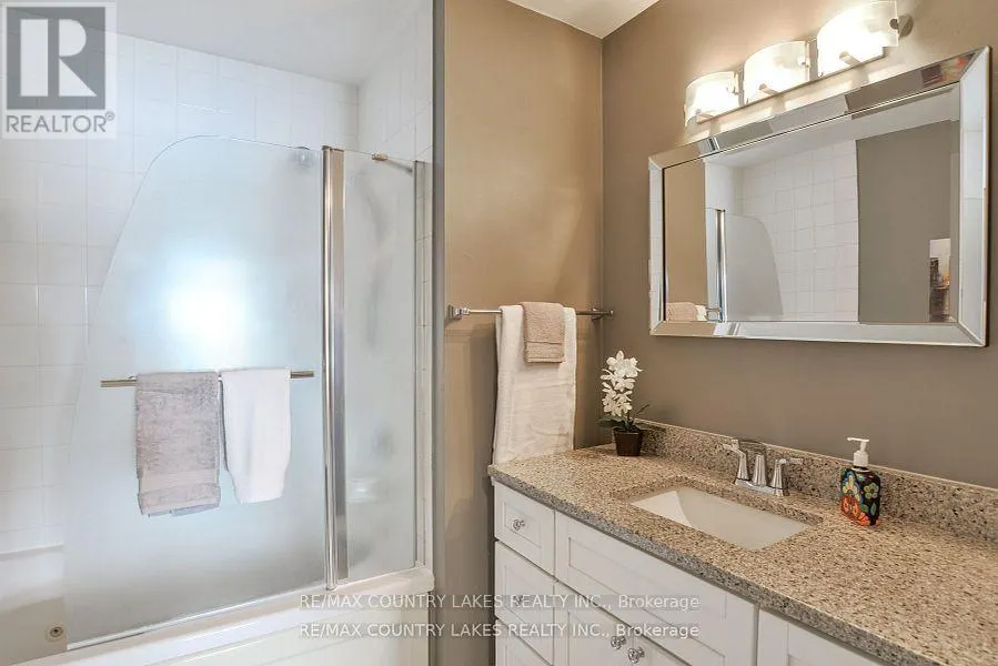 15 - 24 LAGUNA PARKWAY