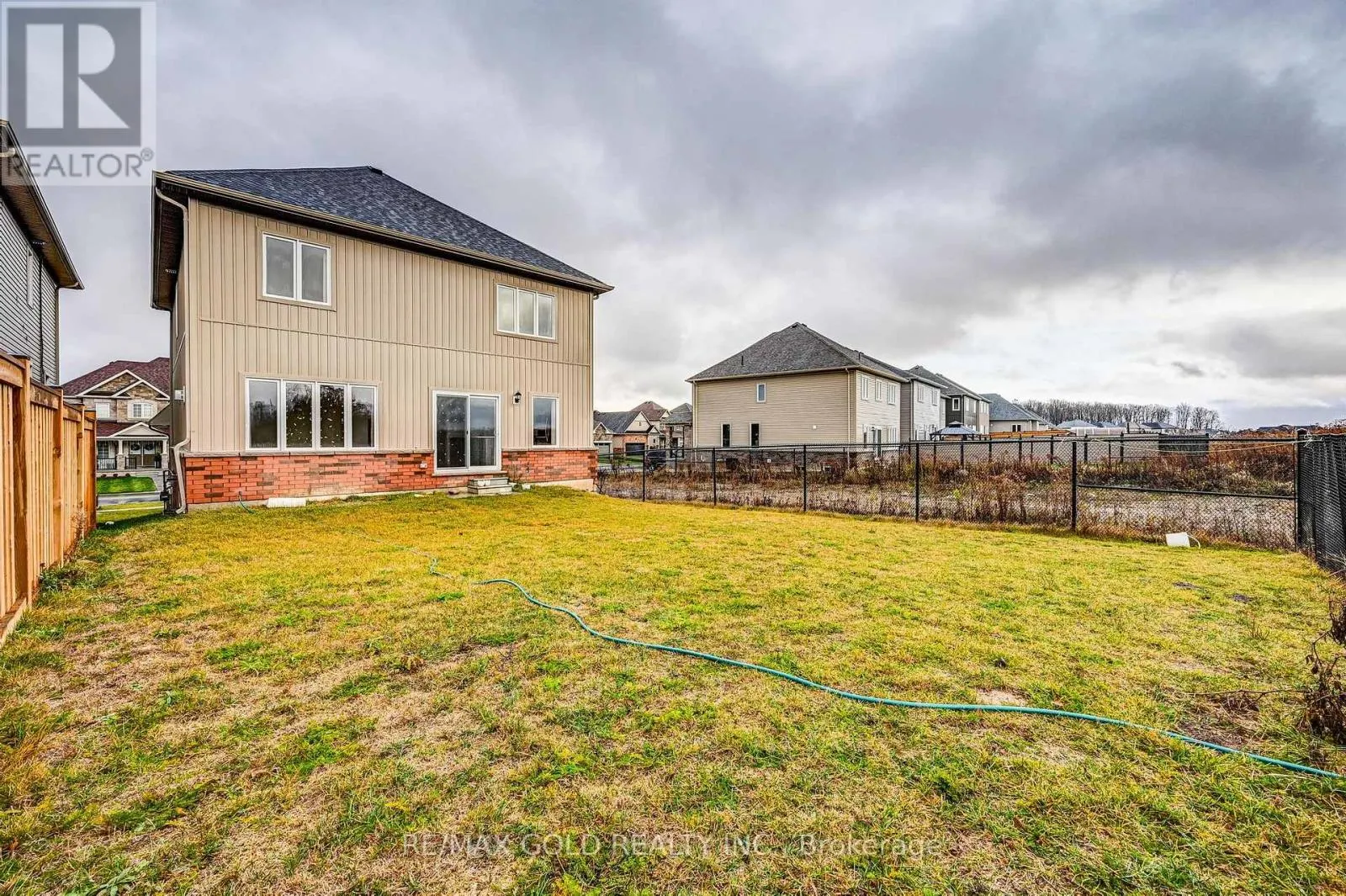 84 ATLANTIS DRIVE W