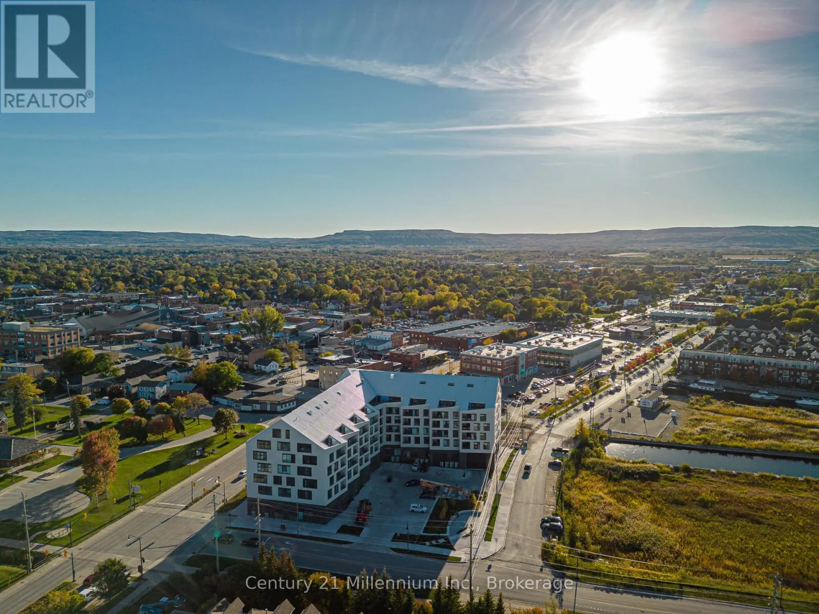 223 - 31 HURON STREET, #223
